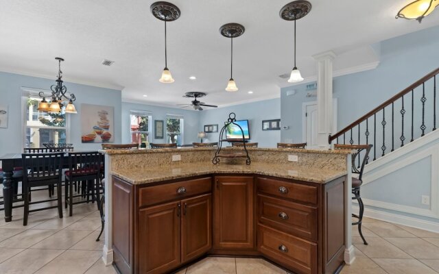 Champagne And Roses Fr 218 Tahitian Way