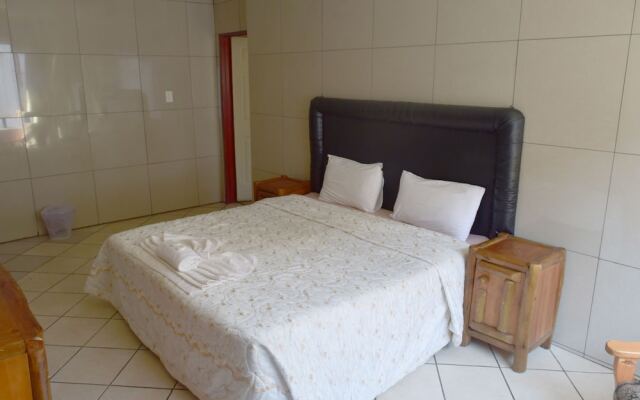 Mthunzi Lodge
