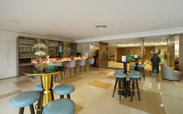 Nomo Residence The One Riverside Hotel