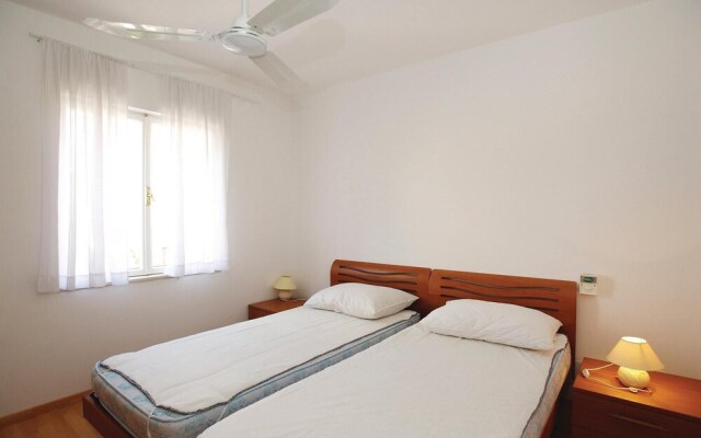 Nice Home in Postira With 5 Bedrooms, Wifi and Outdoor Swimming Pool