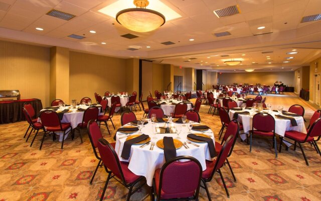 Embassy Suites Tulsa I-44