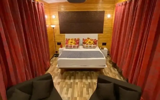 Rumourss Sky Villa and Resort