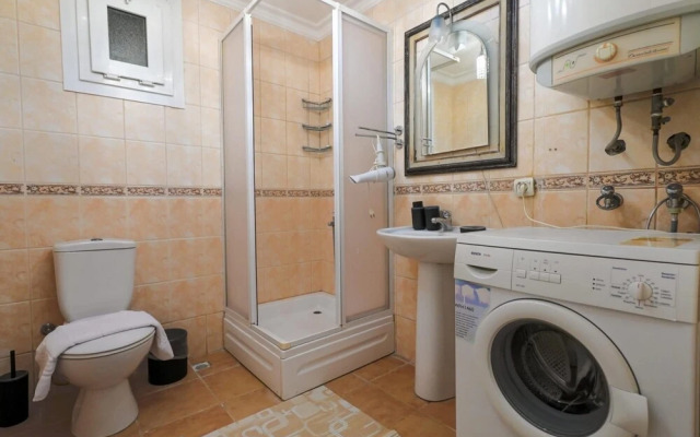Peaceful Flat with Shared Pool in Camyuva Kemer