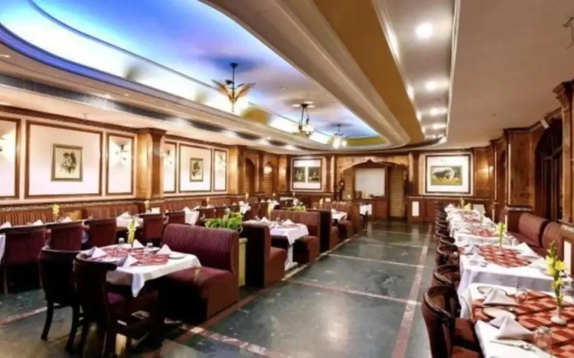 Hotel Rajmahal