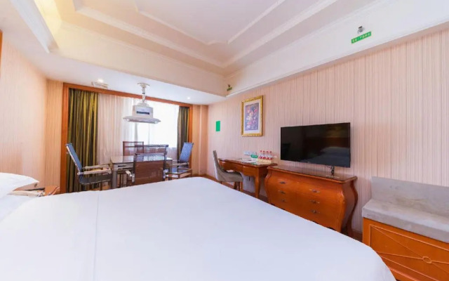 Vienna International Hotel (Shenzhen Bantian Huancheng South Road)