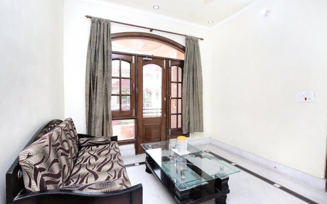Hotel Dhingra Residency