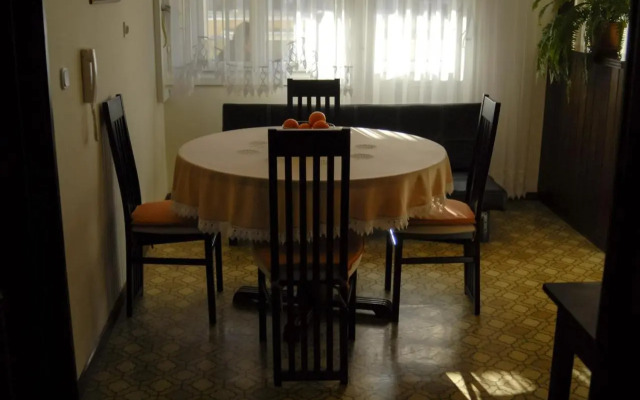 Apartments with WiFi Split - 11312