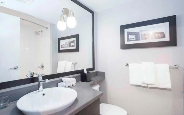 Sandman Signature Prince George Hotel