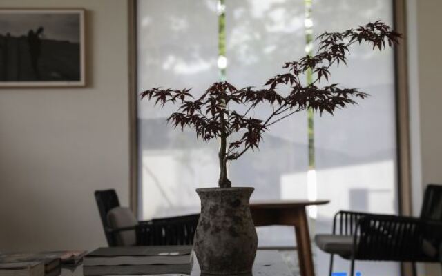 Sixi Shanwai Inn