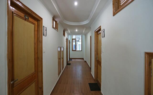 OYO 9684 Hotel Rudra Palace