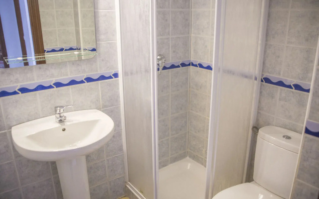 4 Seasons La Rosaleda Apartment