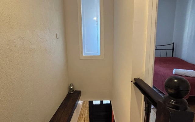 Idor Guest House