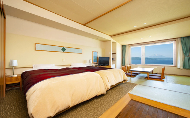 Toyako Manseikaku Hotel Lakeside Terrace