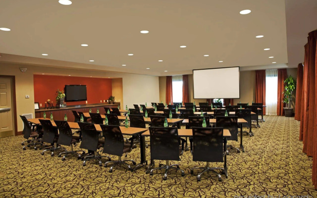 Staybridge Suites Chantilly - Dulles Airport by IHG