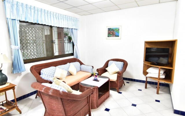 Nong Apartment Pattaya - Adults Only