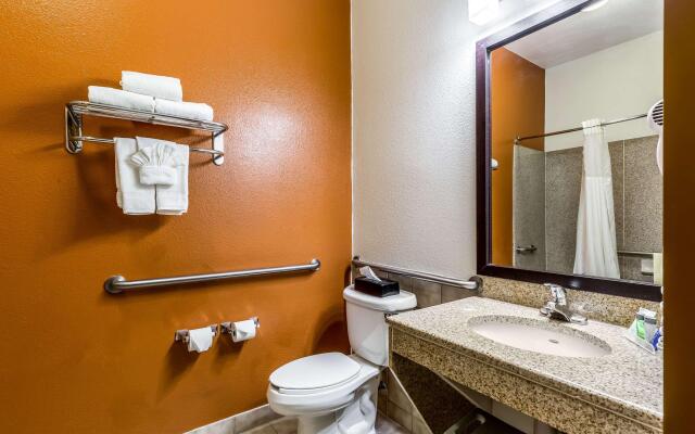 Sleep Inn & Suites Stafford - Sugarland