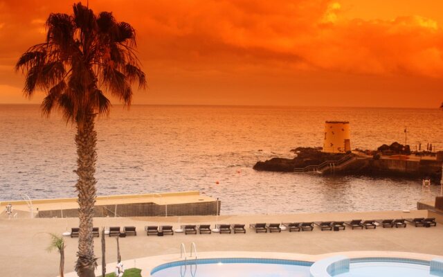 Next Hotel