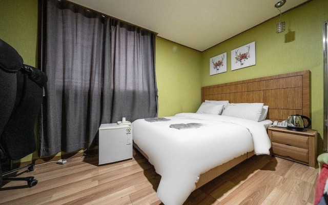 Yeongdeungpo Free Hotel
