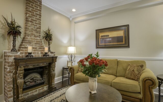 Victorian House Bed & Breakfast