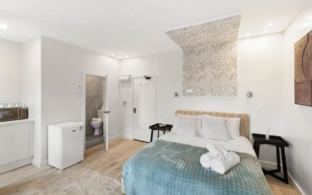 Dockside Studio Harbour Ship Views