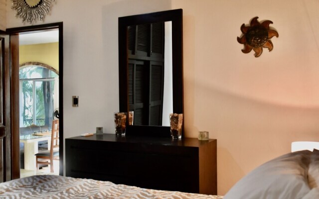 Chan Bahlum By Select