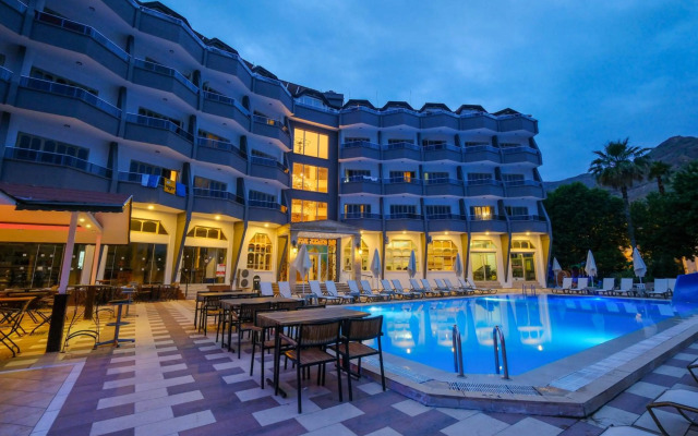 Selen Hotel Icmeler