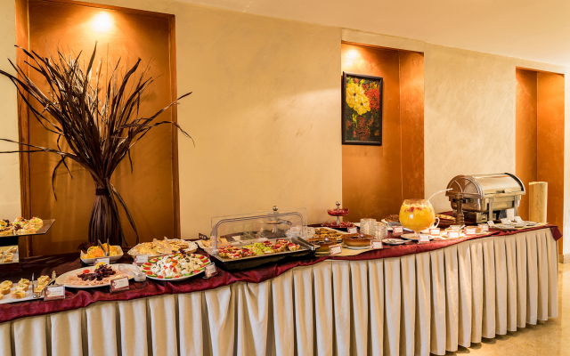 Bella Riva Hotel
