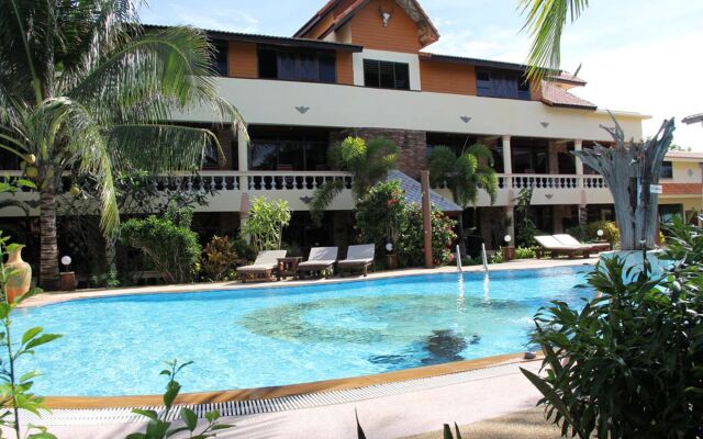 Laguna Beach Club Resort