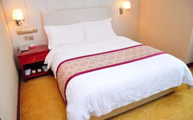 Xining Xibai Hotel