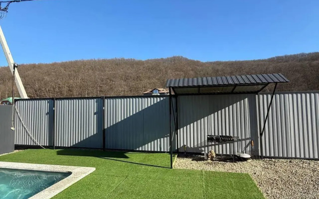 Коттедж "Небо" с подогреваемым бассейном и сауной