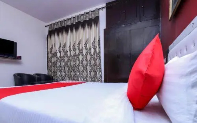 OYO 24802 Delight Stays