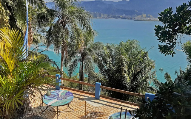 Azur Guesthouse