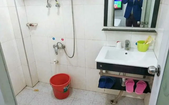 Qiyang Huijia Hotel (State Grid)