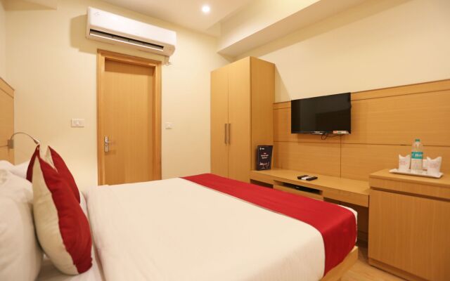 OYO Townhouse 5244 Galaxy Rooms