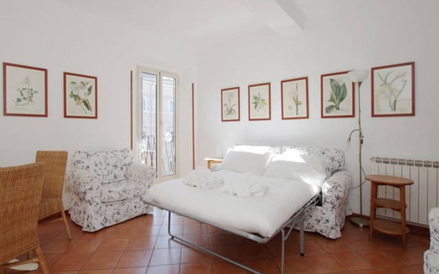 Santa Maria in Trastevere Apartment