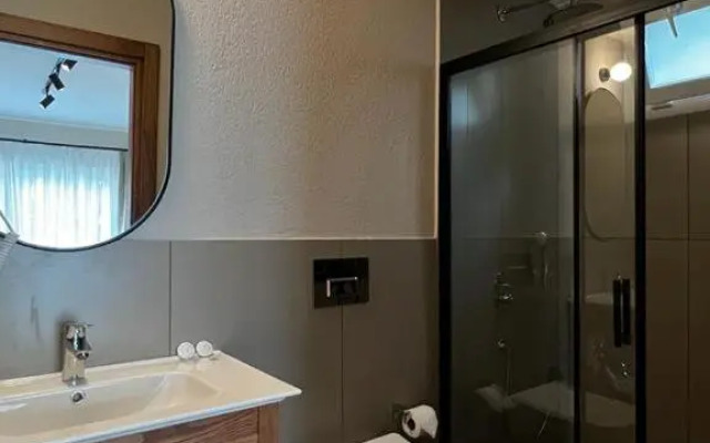 Mimoza Hotel