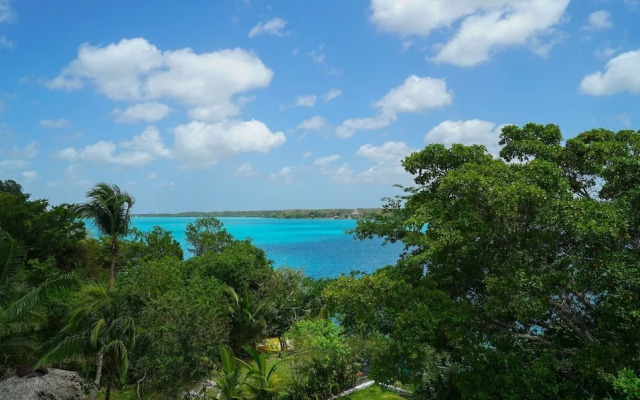 Xulha Hotel Bacalar Lakefront