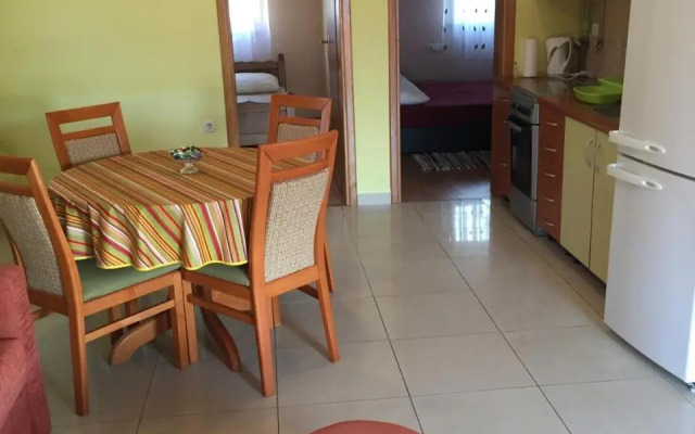 Apartments by the sea Slatine, Ciovo - 11126