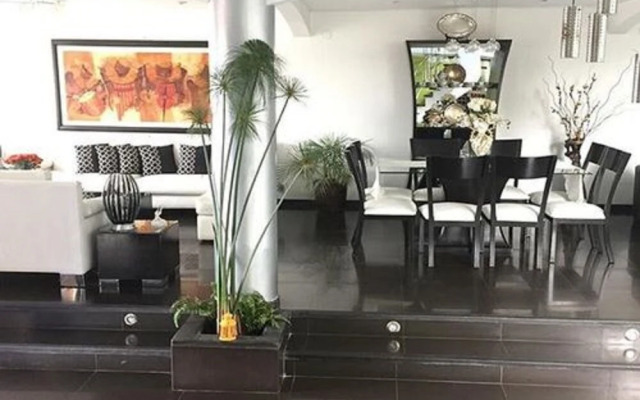 La Casa de Moni