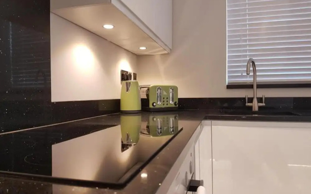 Captivating 2-bed Apartment in Brentwood