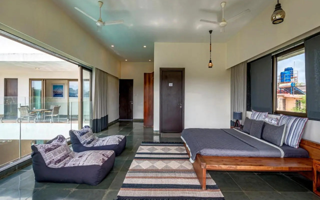 Saffron Stays Gardenia