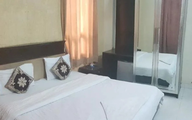 Pitrashish Aashray Hotel