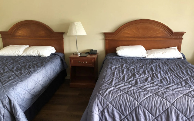 Falls Lodge and Suites