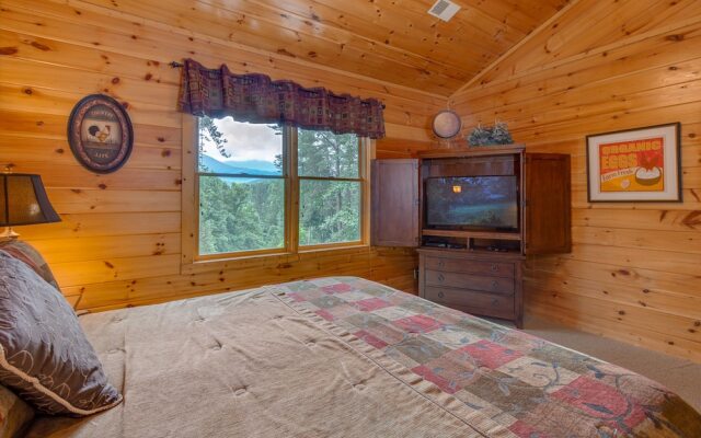 A Great Escape by Jackson Mountain Homes