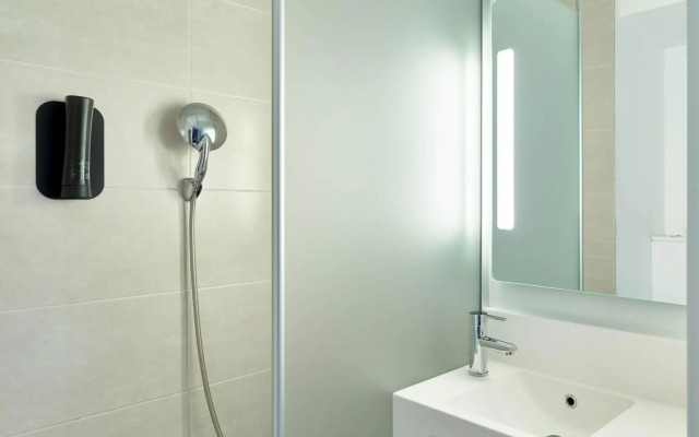 B&B HOTEL Paris Sud Châtenay Malabry