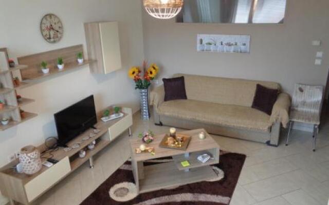 Evris House 1