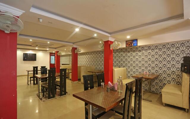 OYO Flagship 117 Hotel Prakash Palace