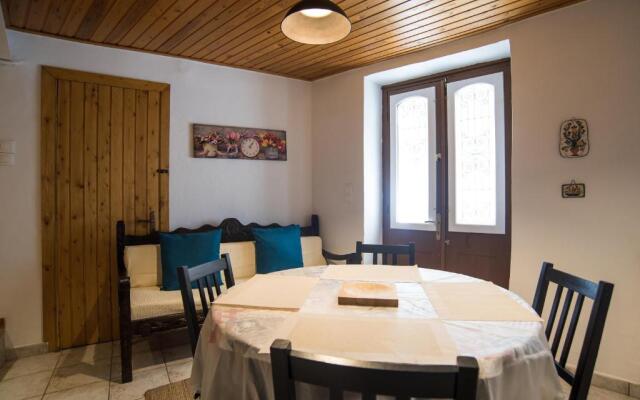 Deucalion Stone Apartment in the Centre of Arachova