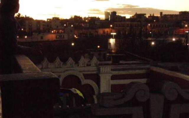 Positive Hostel & Backpackers