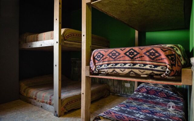 Constantino Hostel